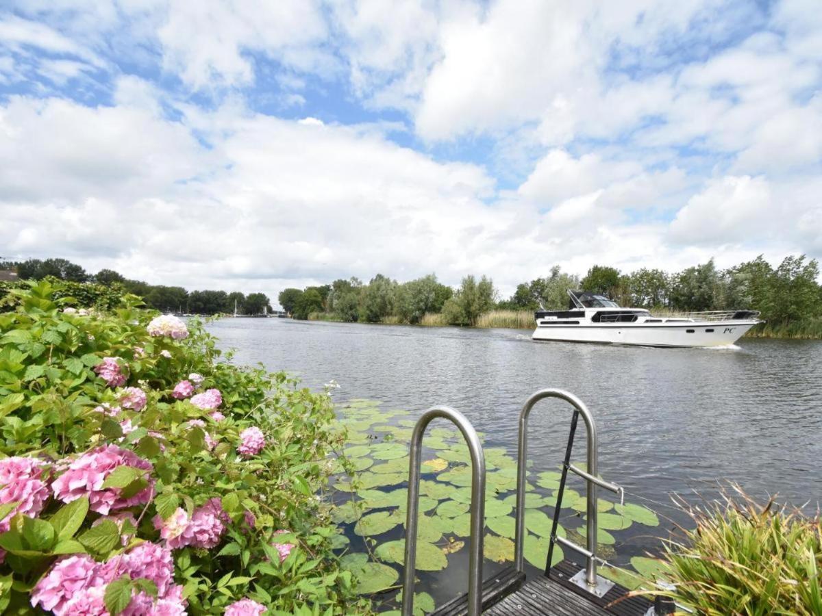 Riverside holiday home near Amsterdam Nigtevecht Eksteriør billede
